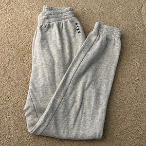 grey sweatpants